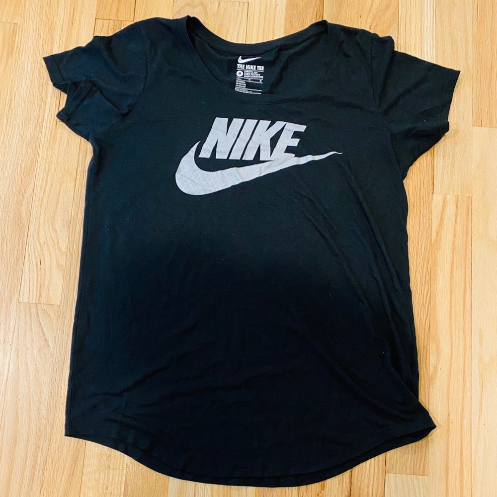 Nike Tshirt | Medium